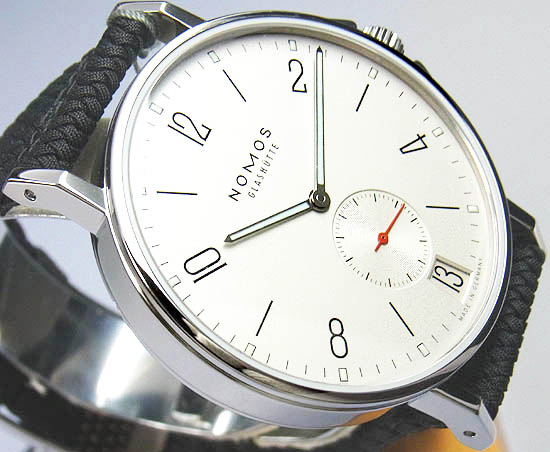 NOMOS Ahoi DATE AH1Z1W2