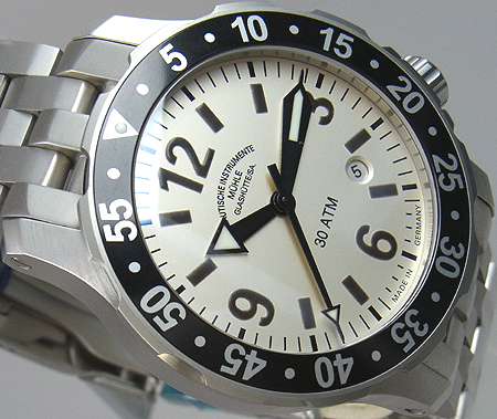 �}���i�X2�m�[�e�B�b�N���C��:M1-28-45MB