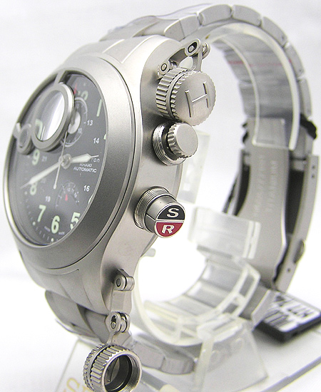 �wS�i�X�^�[�g�E�X�g�b�v�j�x�A�wR�i���Z�b�g�j�x�ɕ������ꂽ�N���m�O���t�{�^��