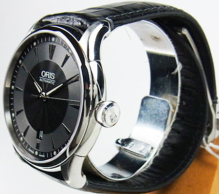 �P�[�X�T�C�h�͋��ʎd�グ���{���A�`����Ɠ�